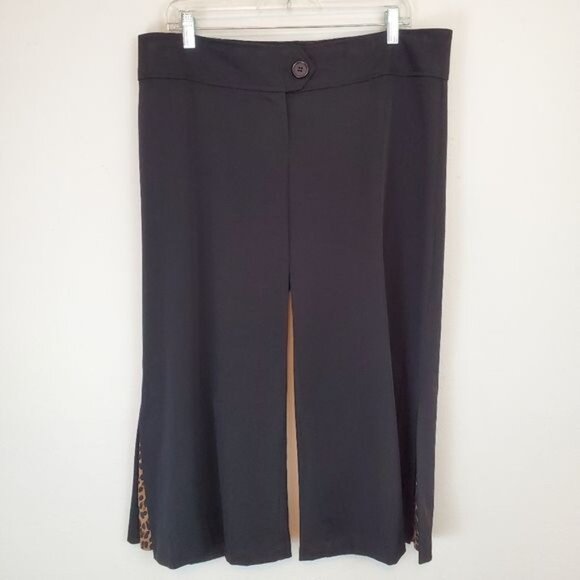 Vintage Cleveland Street wide leg capri culottes with cheetah print panel - Picture 11 of 11